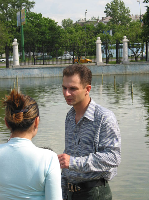 103-0335_IMG
